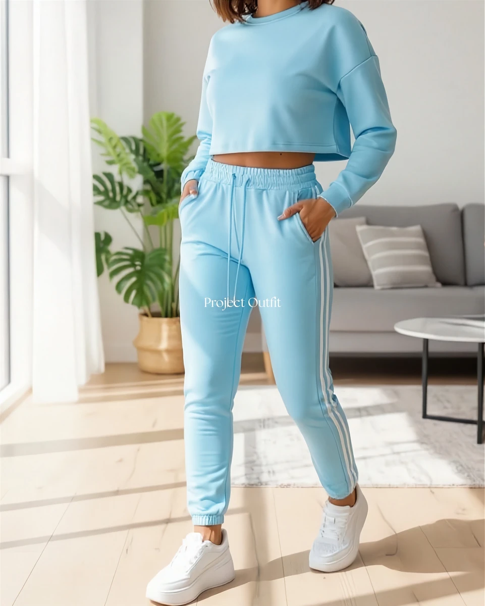 spodnie-dresowe-z-lampasami-blekitne-2