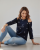 bluzka-damska-cold-shoulder-motyw-wasy-serca