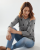 bluzka-damska-cold-shoulder-szara-kwiatuszki-black