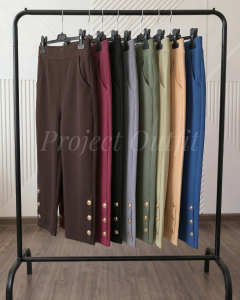 spodnie-za-kolano-plus-size-2