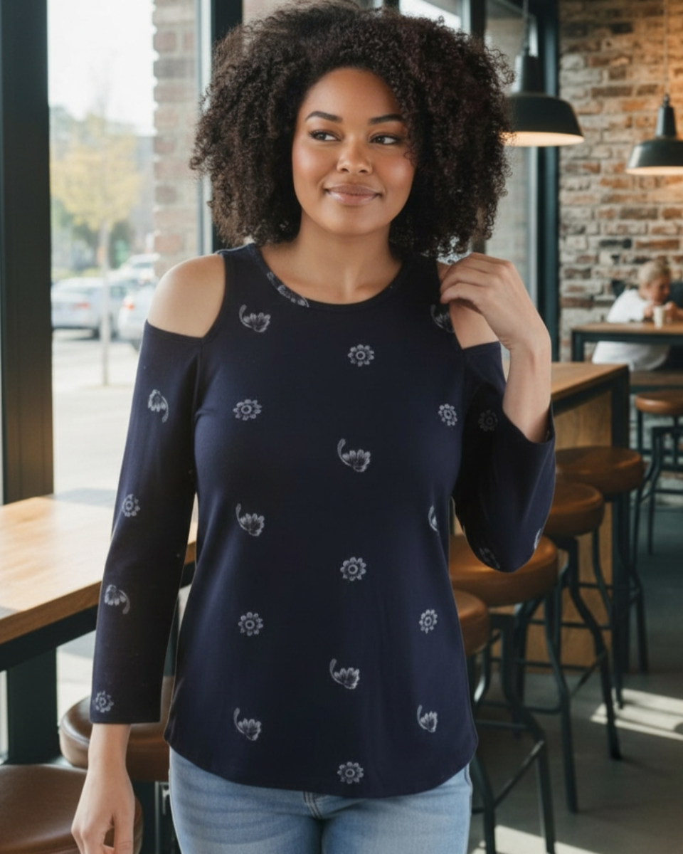 Granatowa bluzka z wyciętymi ramionami, wzór kwiatowy