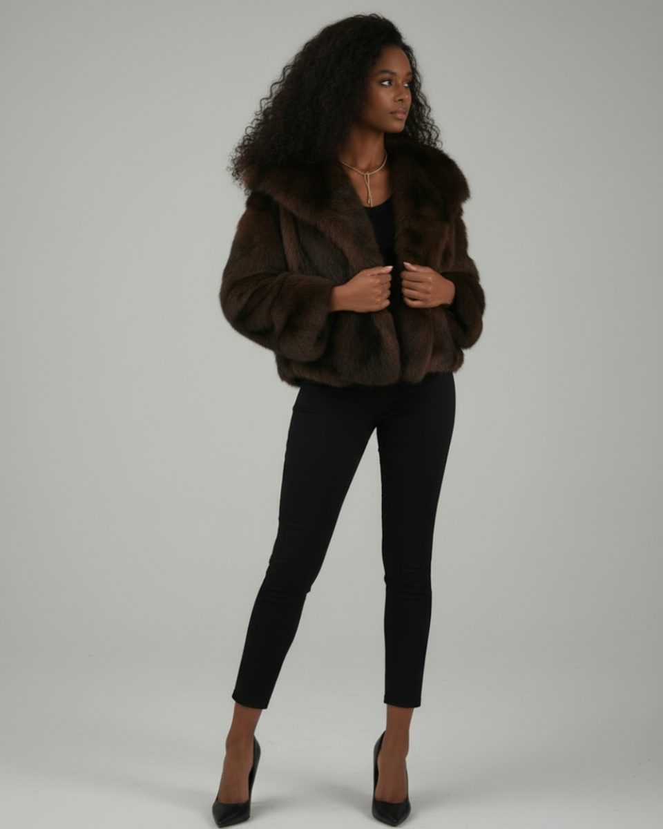 Futerko z szerokim kołnierzem - czekoladowe.