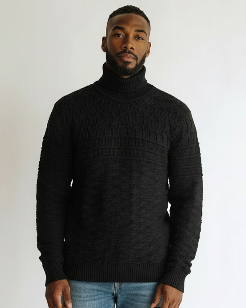 Czarny męski golf z teksturowym splotem.